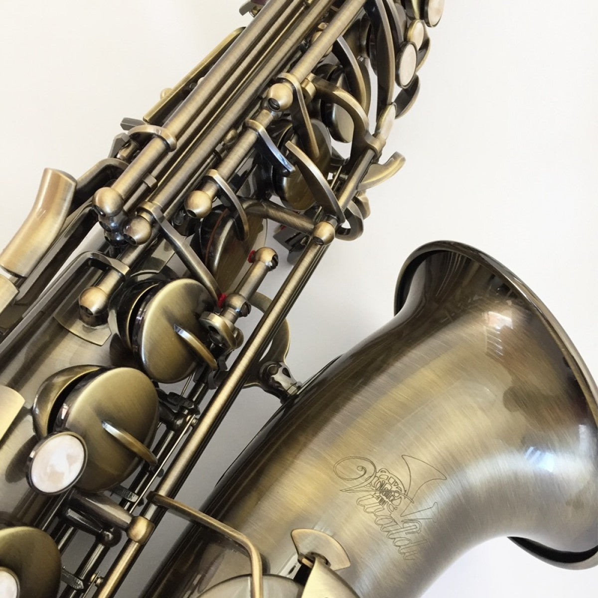 Saxofón Alto Vivaldi Bronce Antiguo YWAS-04