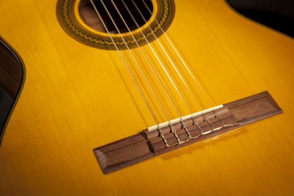 Guitarra Takamine Electroclásica GC1CE NAT
